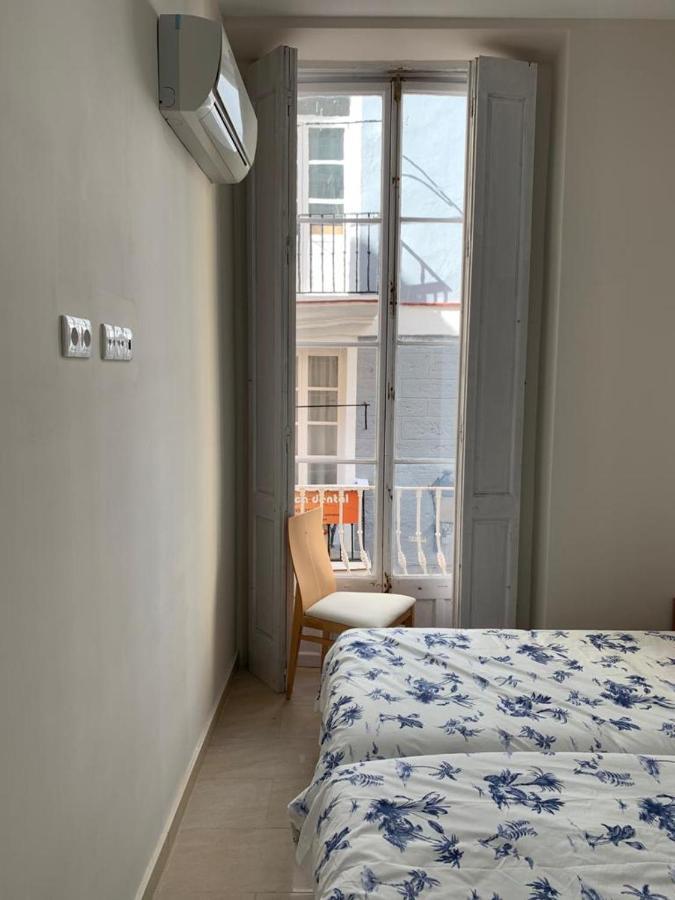 Apartamentos Valverde Cadiz 1 - A Luaran gambar