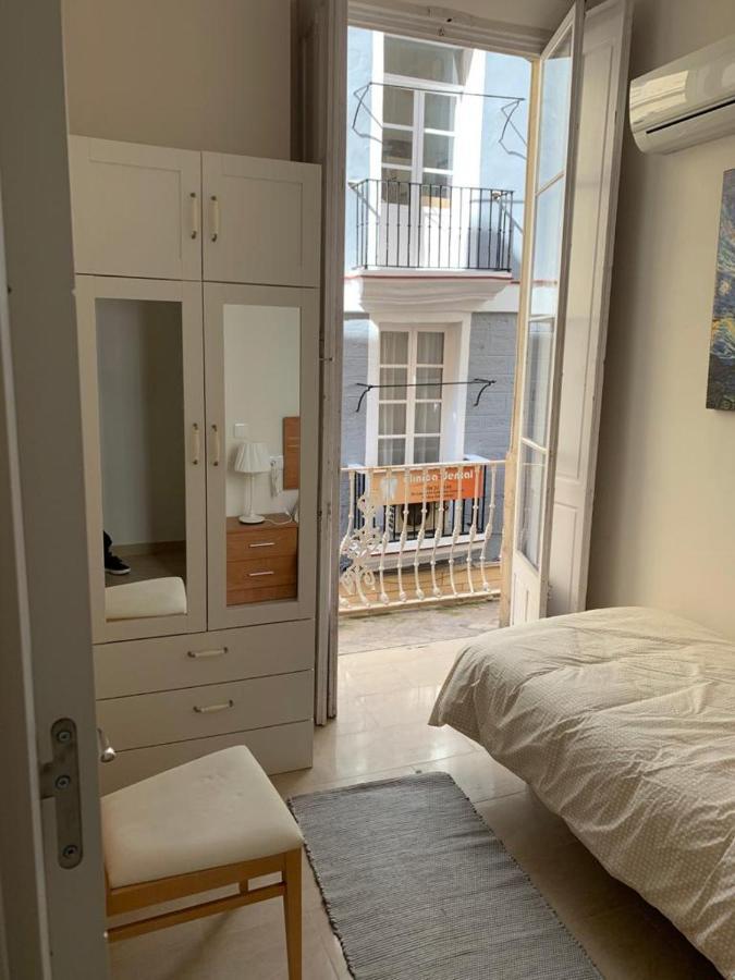 Apartamentos Valverde Cadiz 1 - A Luaran gambar
