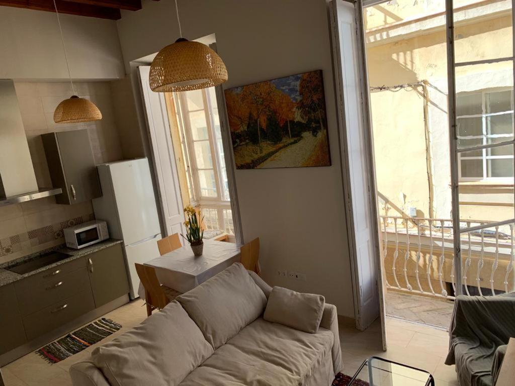 Apartamentos Valverde Cadiz 1 - A Luaran gambar