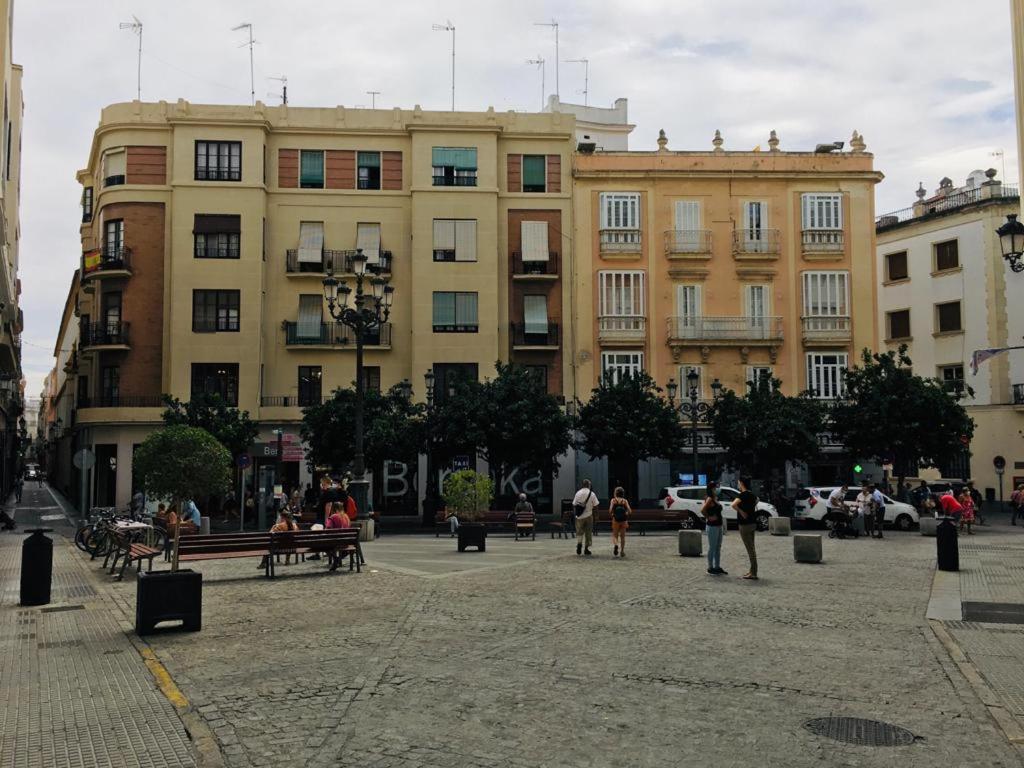 Apartamentos Valverde Cadiz 1 - A Luaran gambar